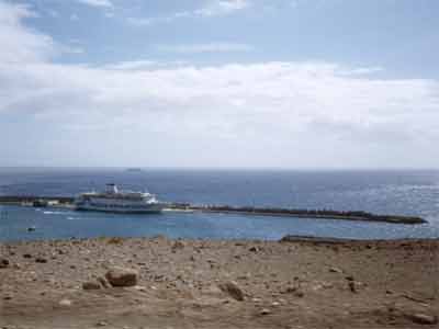 Hafen von Morro Jable mit Fhre
